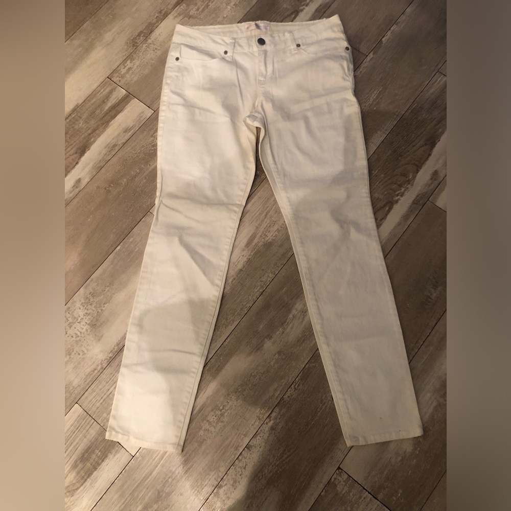 White skinny jeans make sure you read description